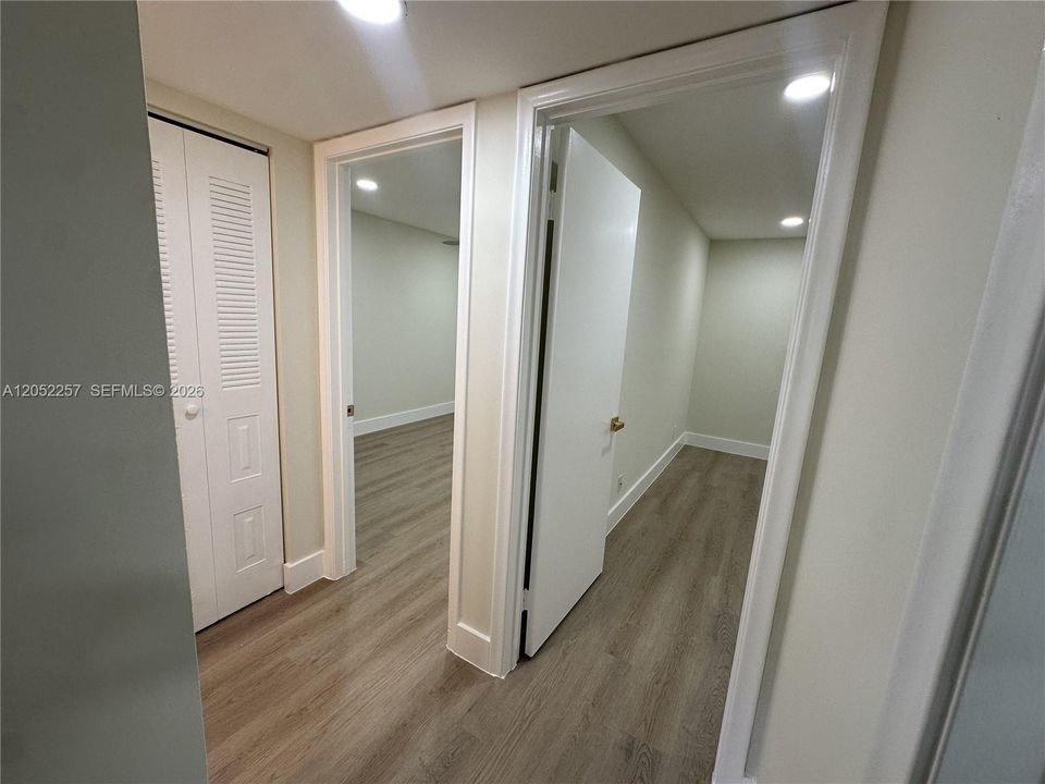 На продажу: $219,500 (2 спален, 1 ванн, 953 Квадратных фут)