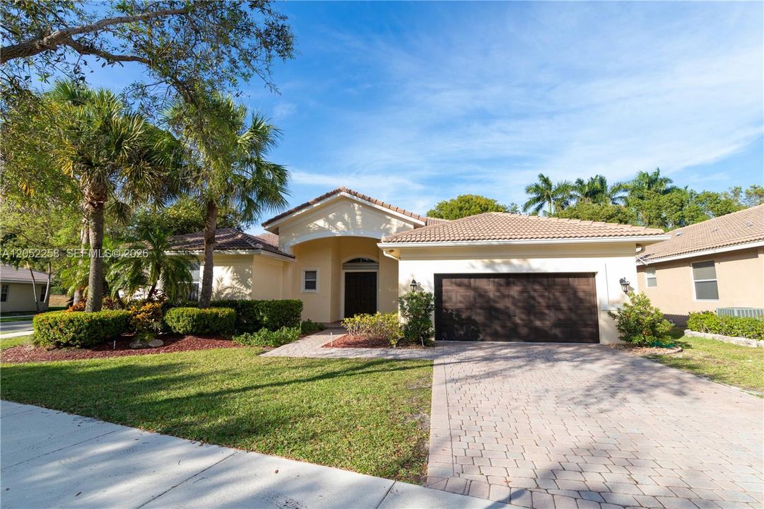 Active With Contract: $6,000 (4 beds, 3 baths, 2830 Square Feet)