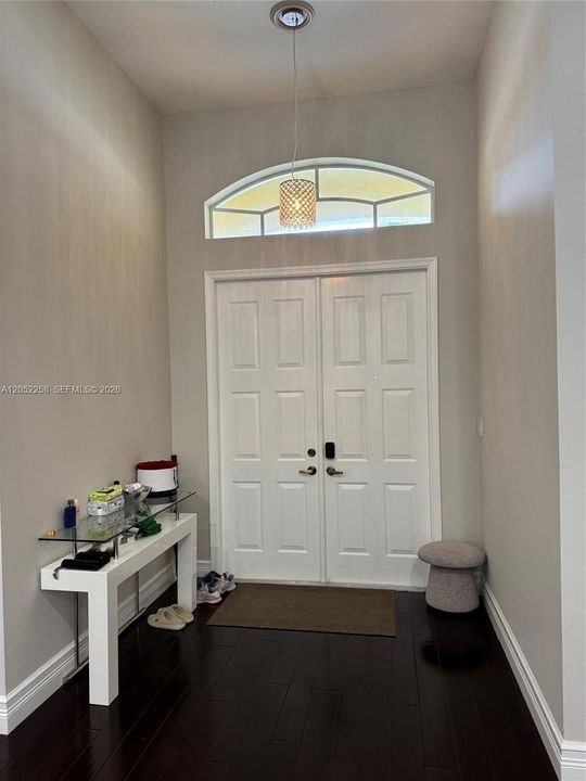 Active With Contract: $6,000 (4 beds, 3 baths, 2830 Square Feet)