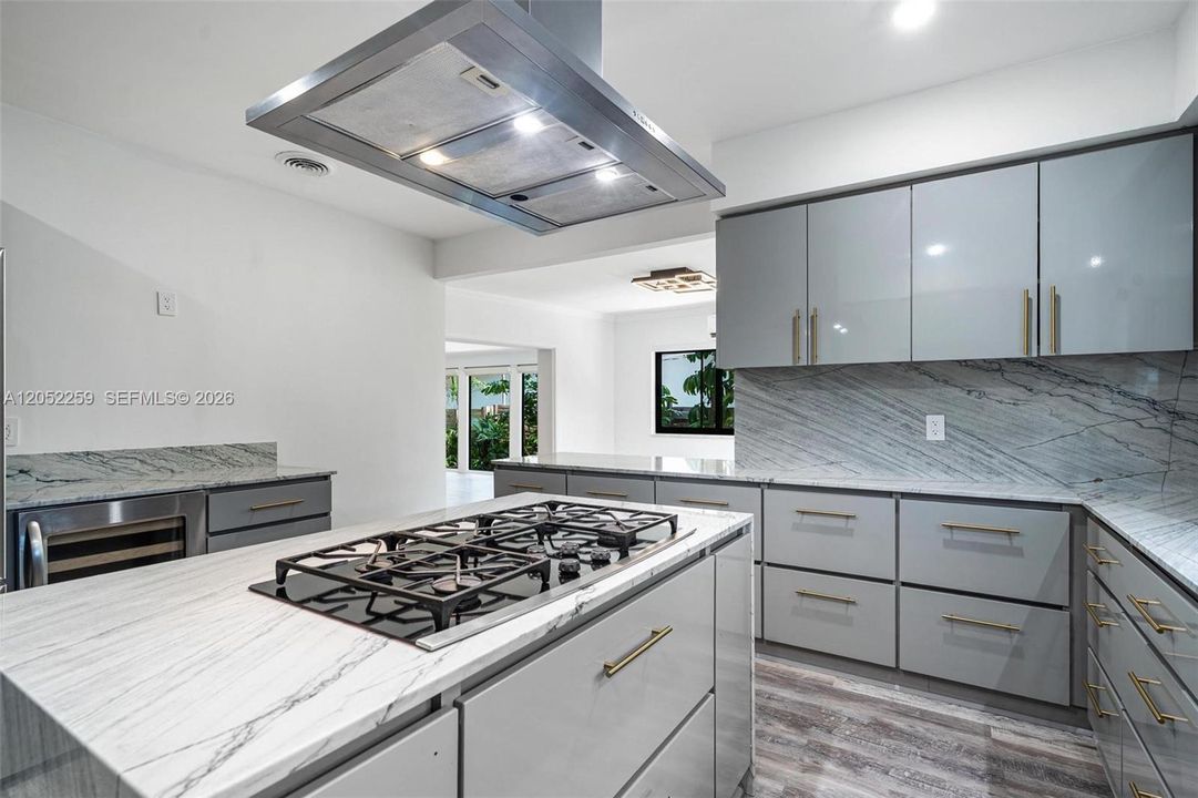 В аренду: $9,800 (4 спален, 3 ванн, 3611 Квадратных фут)
