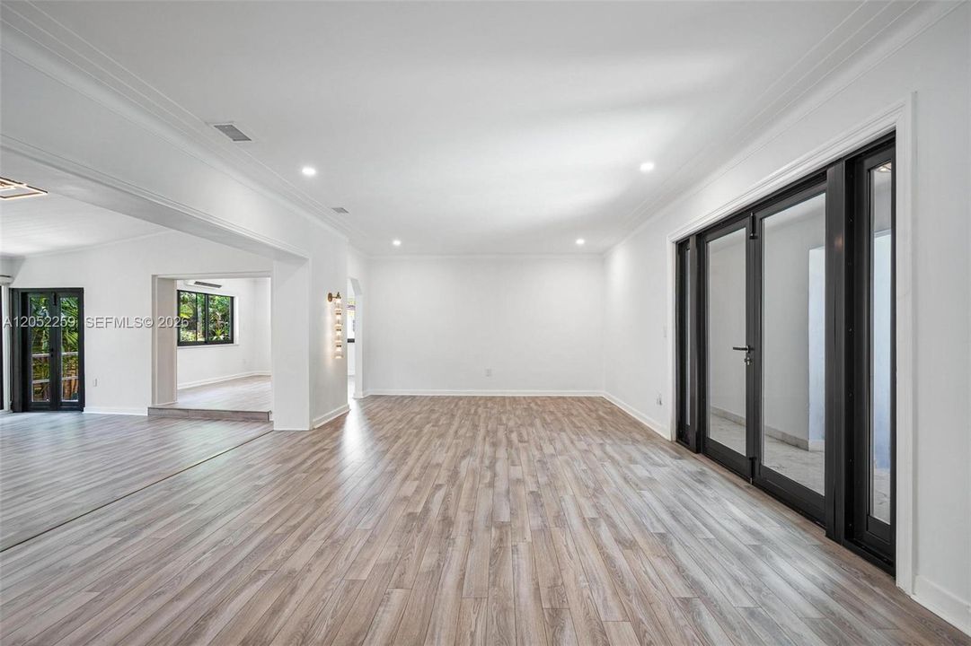 В аренду: $9,800 (4 спален, 3 ванн, 3611 Квадратных фут)