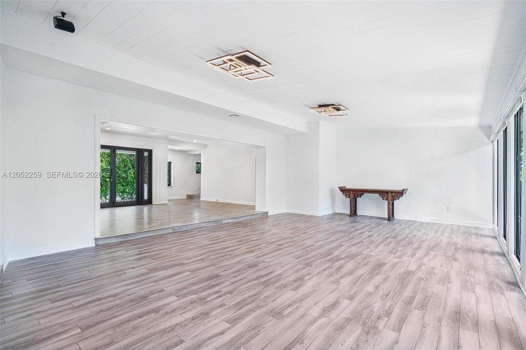 В аренду: $9,800 (4 спален, 3 ванн, 3611 Квадратных фут)