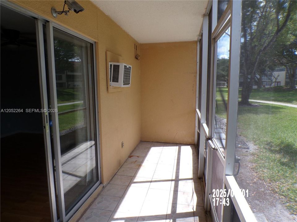 В аренду: $1,500 (1 спален, 1 ванн, 811 Квадратных фут)