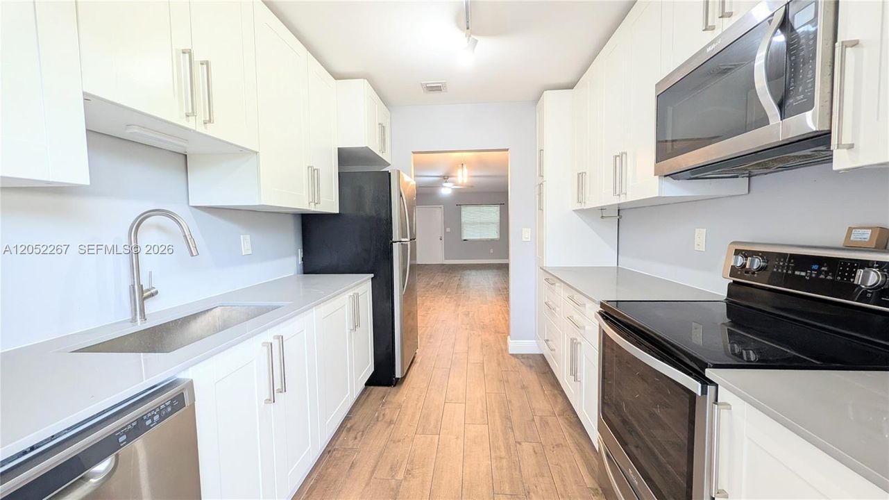 En Renta: $2,500 (2 camas, 2 baños, 6061 Pies cuadrados)
