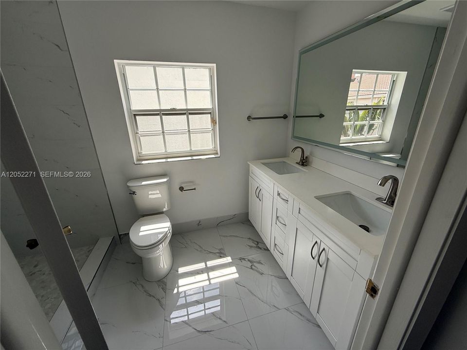 En Renta: $5,000 (3 camas, 3 baños, 2016 Pies cuadrados)