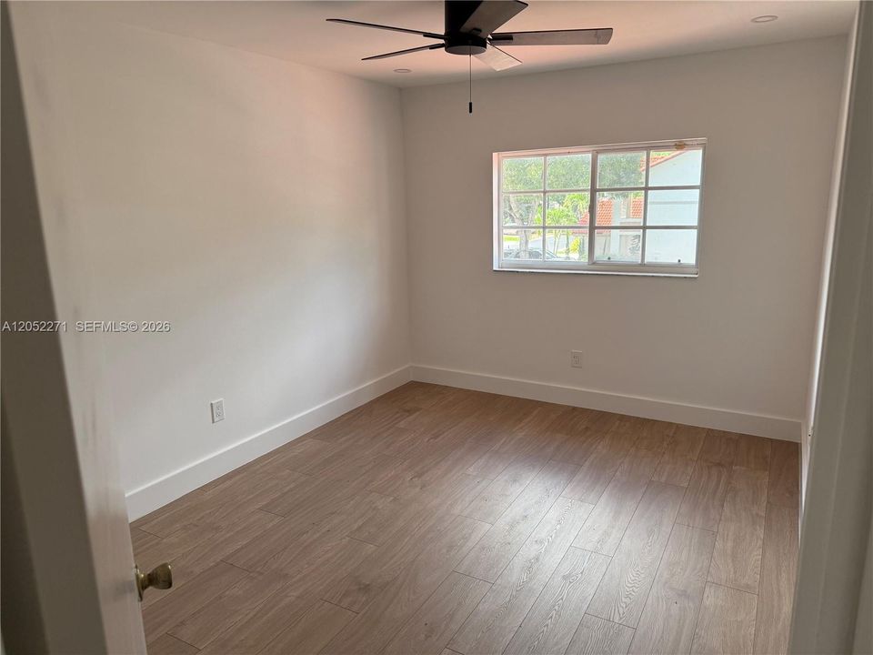 En Renta: $5,000 (3 camas, 3 baños, 2016 Pies cuadrados)