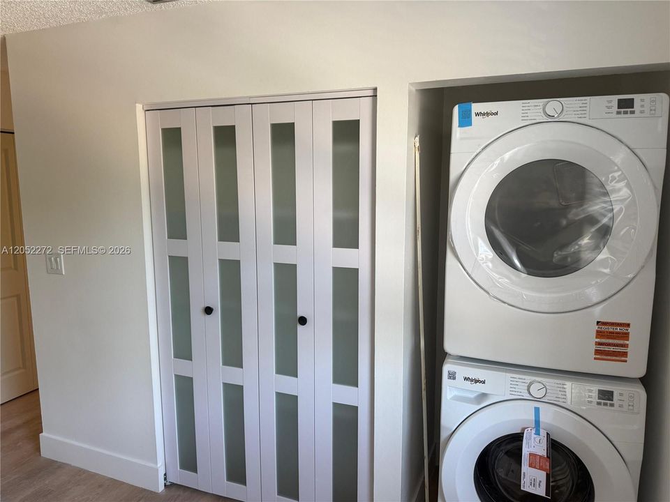 For Rent: $3,800 (3 beds, 2 baths, 1143 Square Feet)