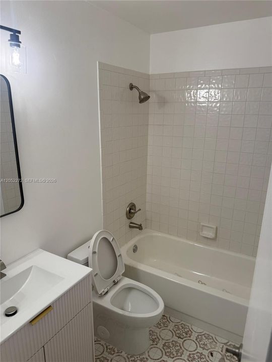 For Rent: $3,800 (3 beds, 2 baths, 1143 Square Feet)