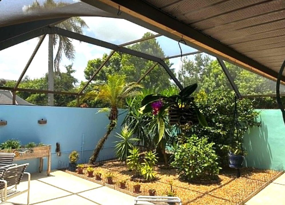 Patio View from Foyer1