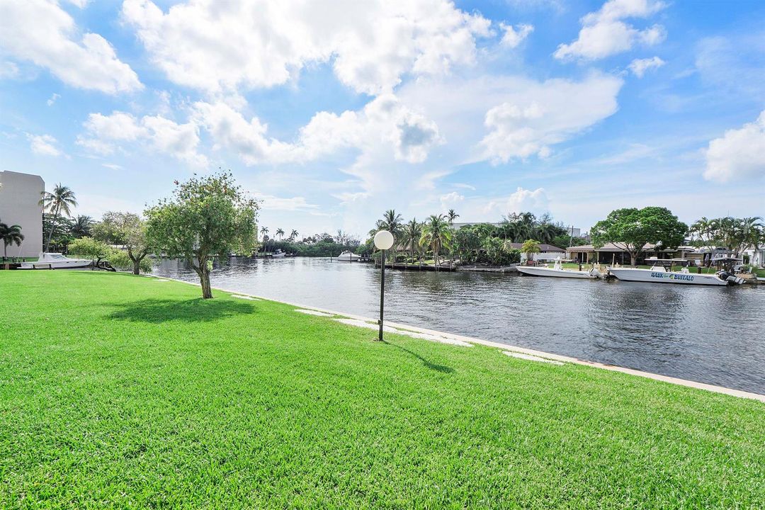 13 Royal Palm Way u503_018
