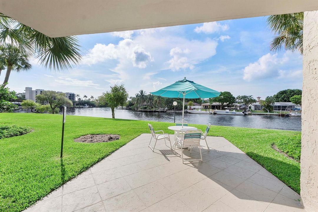 13 Royal Palm Way u503_017