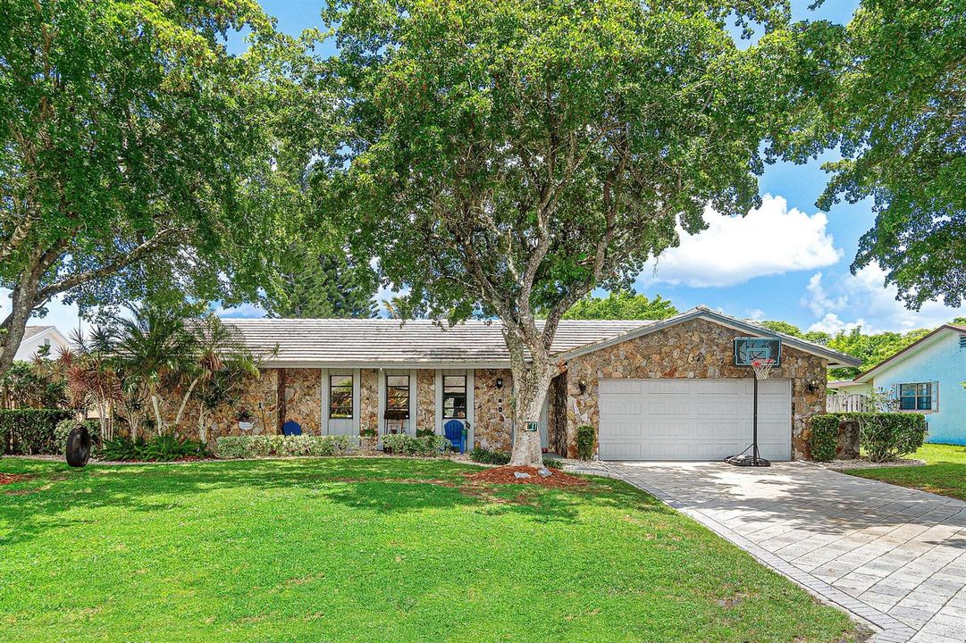 001-348SandpiperAvenue-RoyalPalmBeach-FL