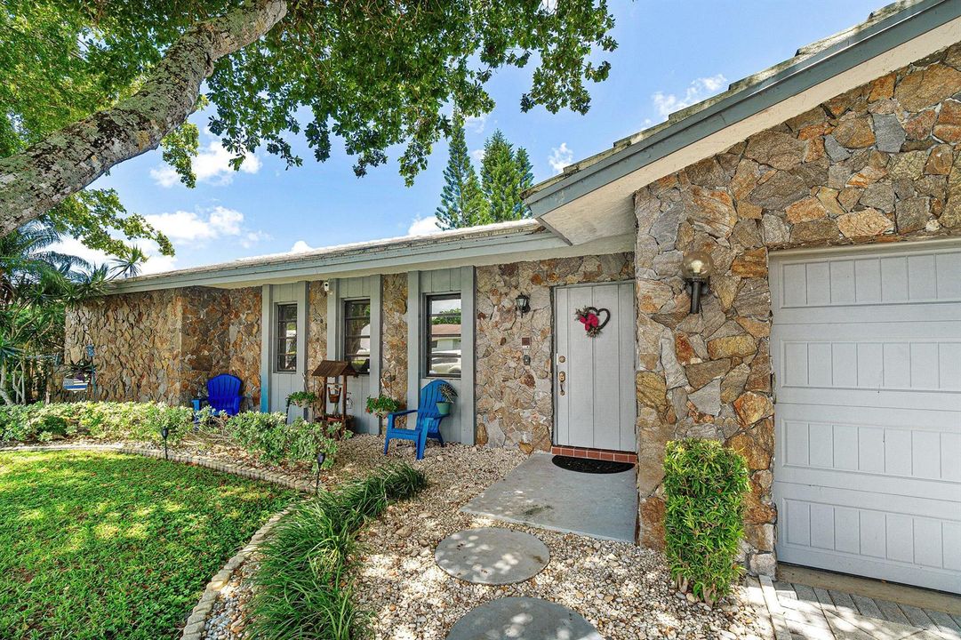 004-348SandpiperAvenue-RoyalPalmBeach-FL