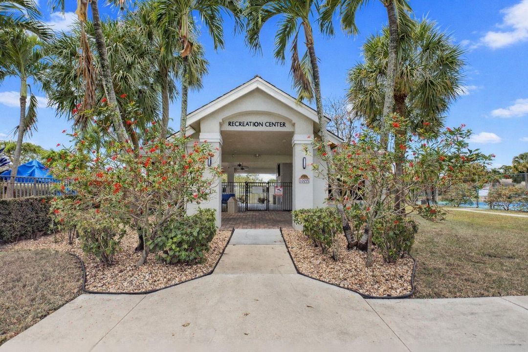 131-web-or-mls-Recreation_Center_Sunny