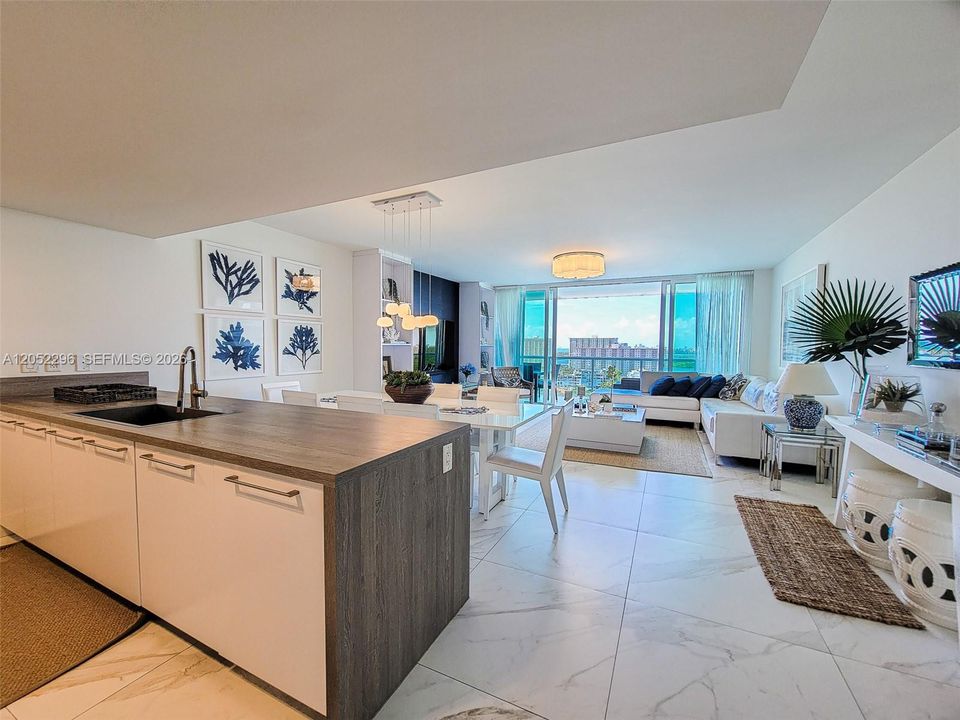 Kitchen Dining/living