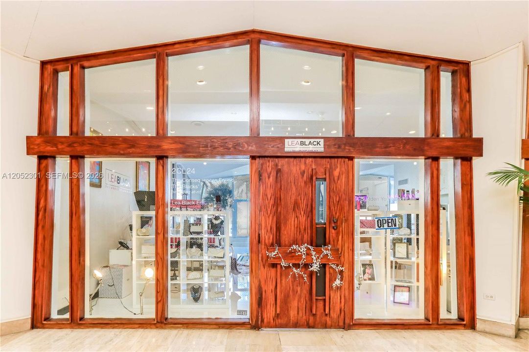 For Sale: $449,500 (2 beds, 2 baths, 990 Square Feet)