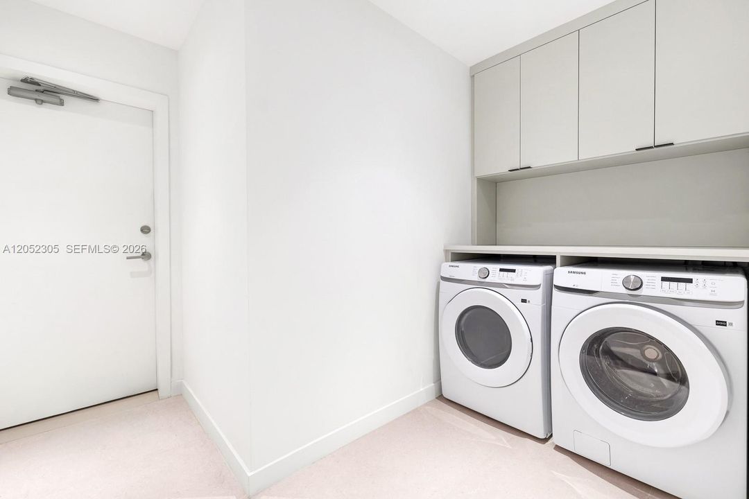 В аренду: $125,000 (5 спален, 6 ванн, 6060 Квадратных фут)