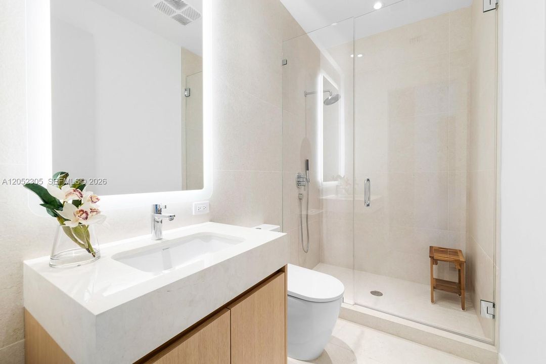 В аренду: $125,000 (5 спален, 6 ванн, 6060 Квадратных фут)