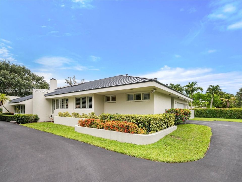 En Venta: $2,195,000 (5 camas, 4 baños, 3751 Pies cuadrados)