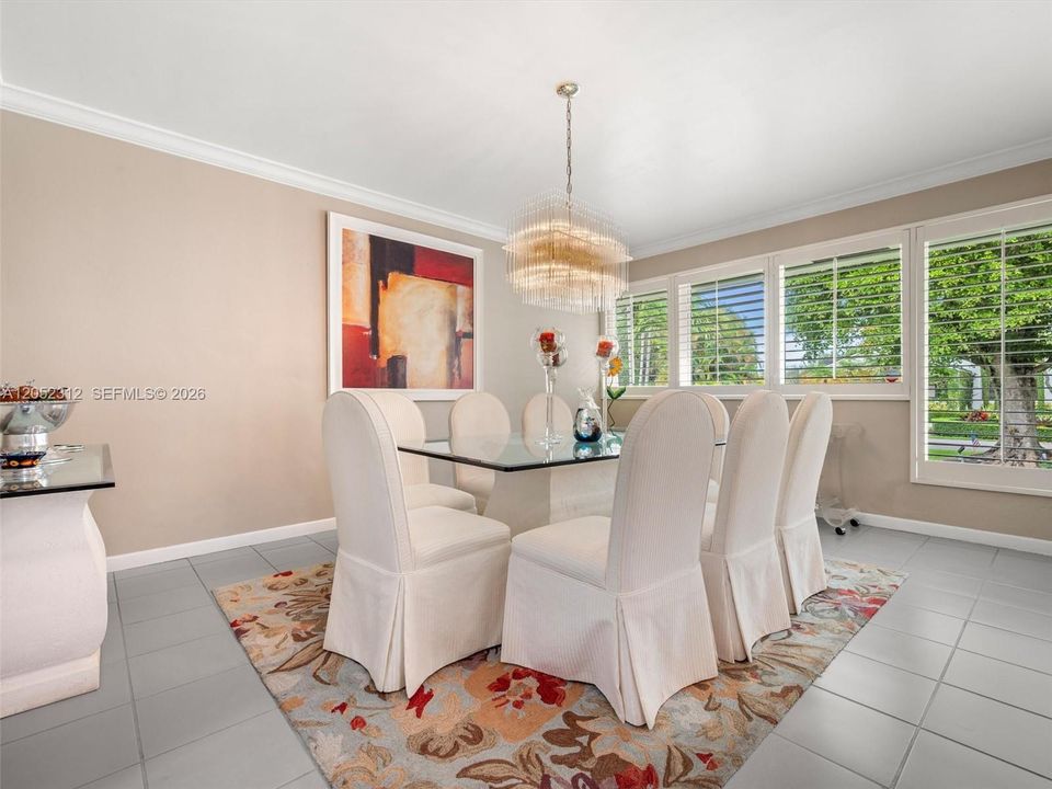 En Venta: $2,195,000 (5 camas, 4 baños, 3751 Pies cuadrados)