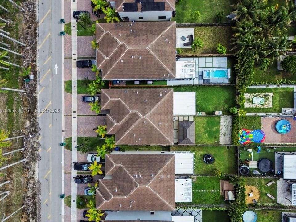 В аренду: $3,500 (3 спален, 2 ванн, 1514 Квадратных фут)