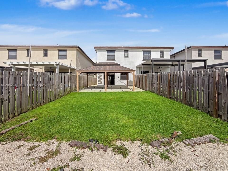 В аренду: $3,500 (3 спален, 2 ванн, 1514 Квадратных фут)