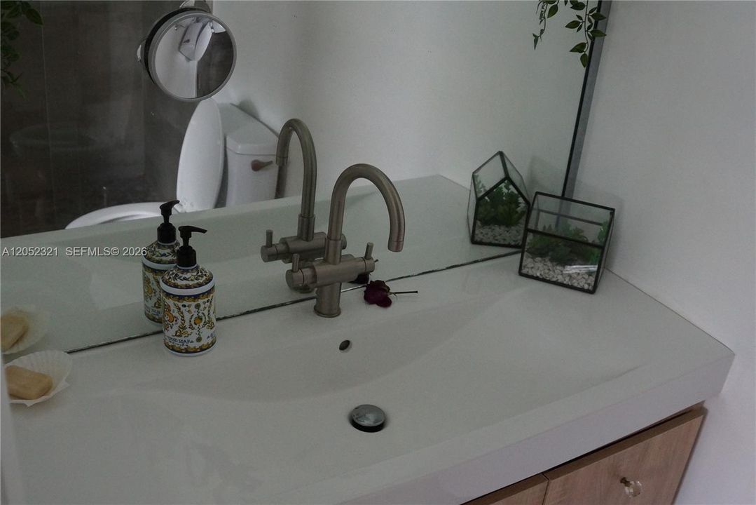 For Rent: $8,500 (3 beds, 3 baths, 2250 Square Feet)