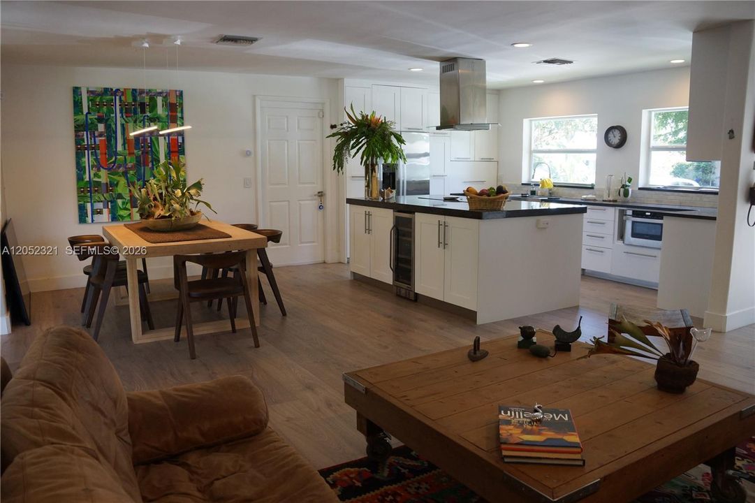 For Rent: $8,500 (3 beds, 3 baths, 2250 Square Feet)