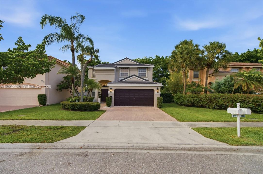 For Sale: $775,000 (4 beds, 2 baths, 2488 Square Feet)