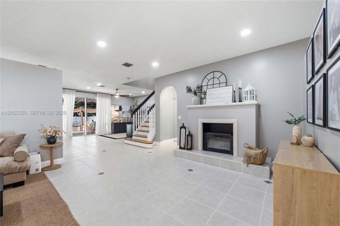 For Sale: $775,000 (4 beds, 2 baths, 2488 Square Feet)