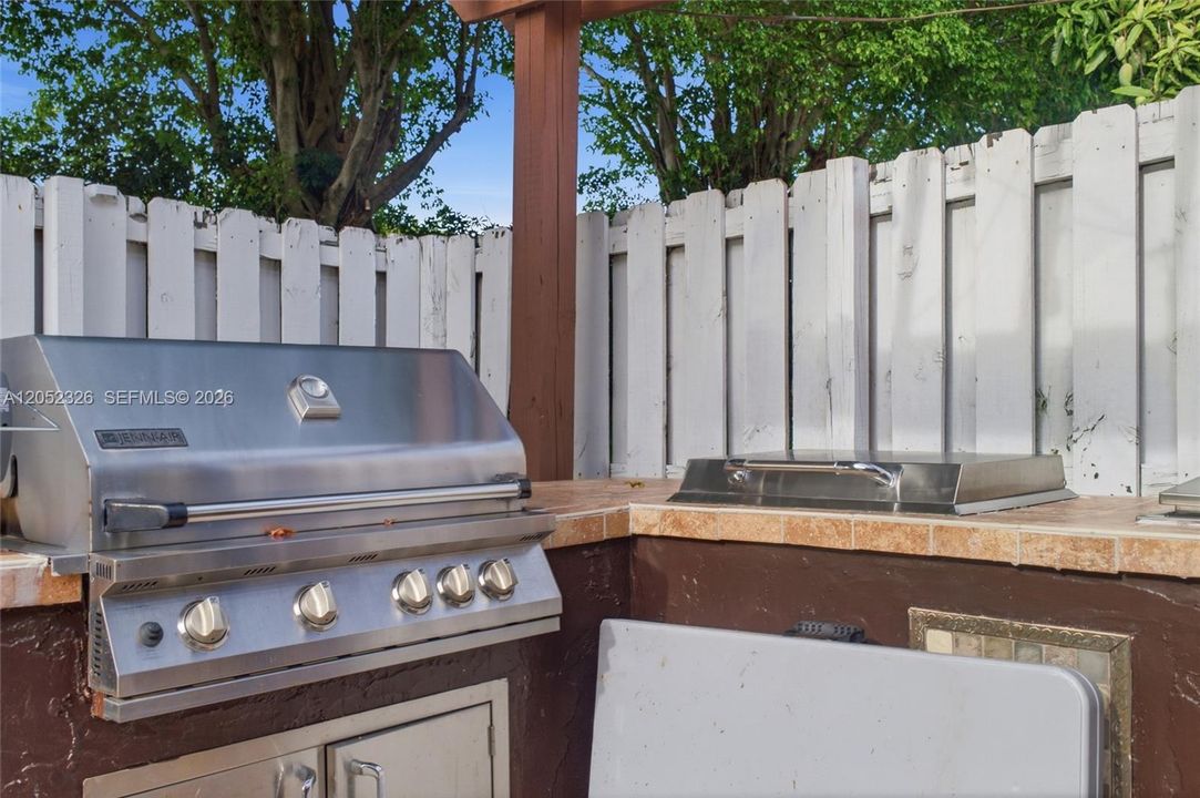 For Sale: $775,000 (4 beds, 2 baths, 2488 Square Feet)