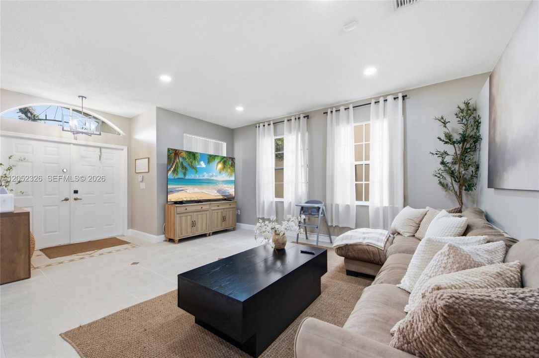 For Sale: $775,000 (4 beds, 2 baths, 2488 Square Feet)