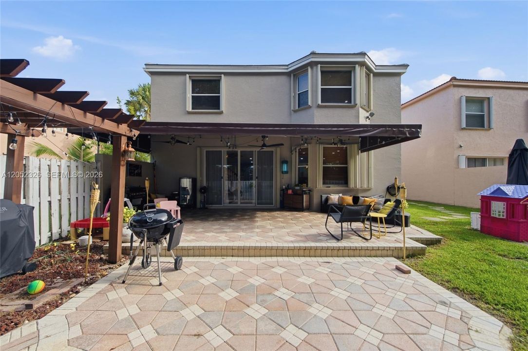 For Sale: $775,000 (4 beds, 2 baths, 2488 Square Feet)