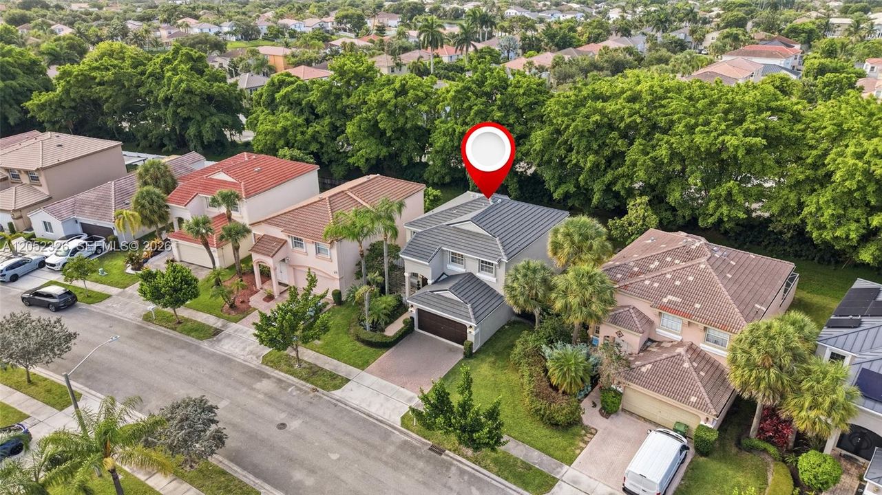 For Sale: $775,000 (4 beds, 2 baths, 2488 Square Feet)