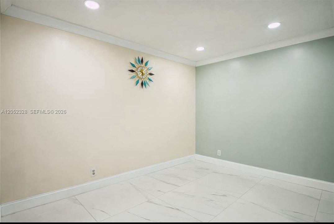 For Sale: $329,000 (4 beds, 2 baths, 1500 Square Feet)