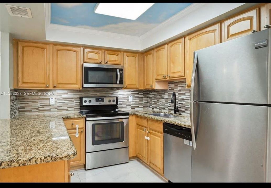 For Sale: $329,000 (4 beds, 2 baths, 1500 Square Feet)