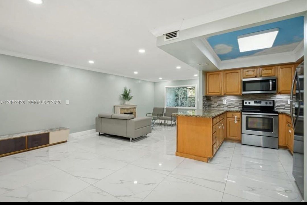 For Sale: $329,000 (4 beds, 2 baths, 1500 Square Feet)