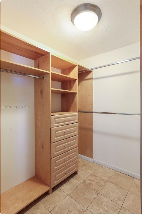 В аренду: $6,200 (4 спален, 3 ванн, 2405 Квадратных фут)