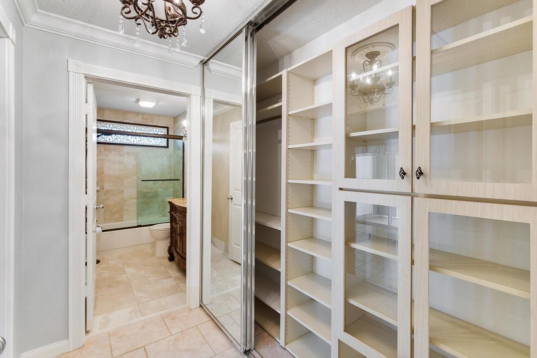 1220 NW Sun Terrace Circle-39
