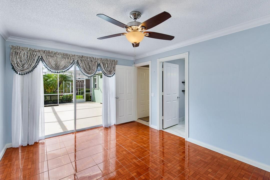 1220 NW Sun Terrace Circle-49