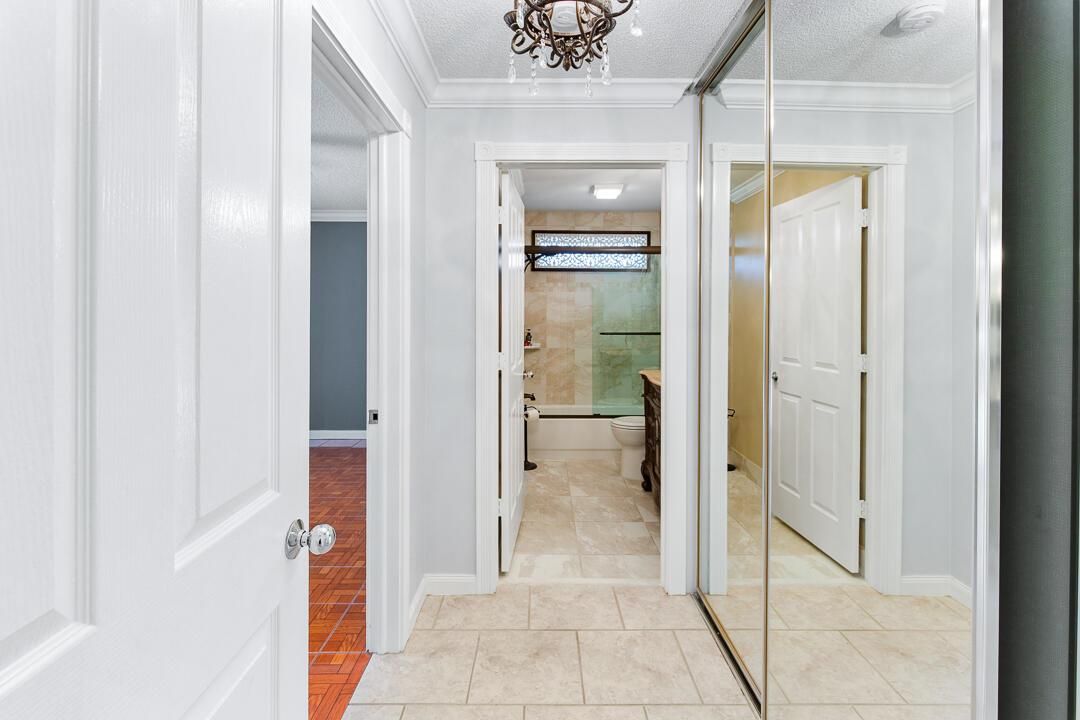 1220 NW Sun Terrace Circle-37