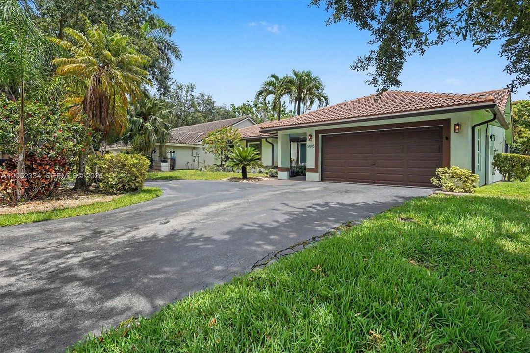 For Sale: $829,999 (4 beds, 2 baths, 2210 Square Feet)