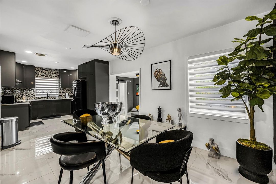 For Rent: $5,300 (3 beds, 3 baths, 1443 Square Feet)