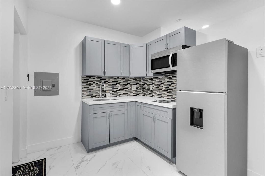 В аренду: $4,500 (4 спален, 3 ванн, 1459 Квадратных фут)