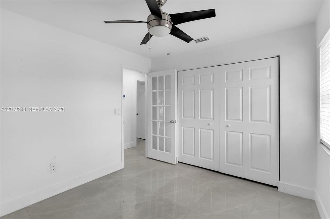 В аренду: $4,500 (4 спален, 3 ванн, 1459 Квадратных фут)
