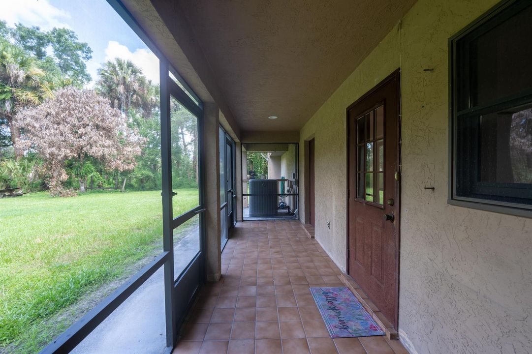 Screened in Porch