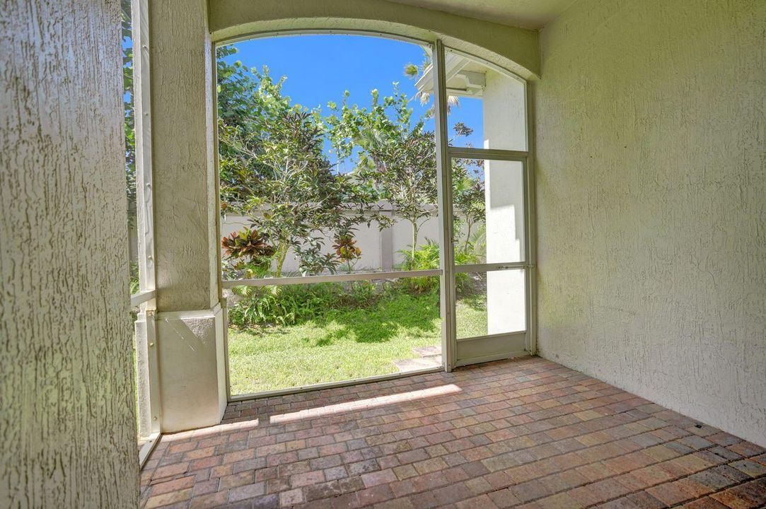 Screened Patio