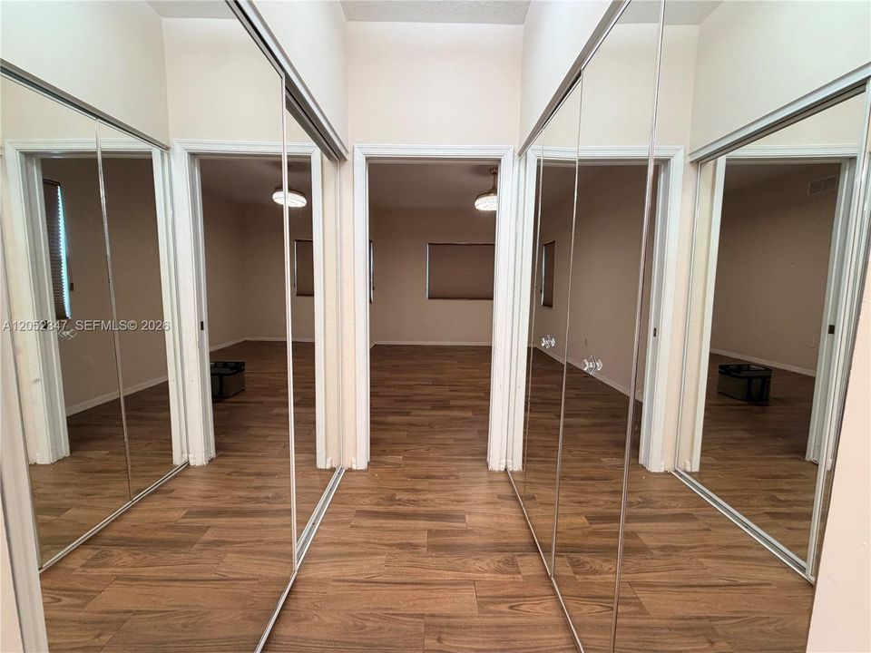 For Sale: $230,000 (2 beds, 2 baths, 1457 Square Feet)