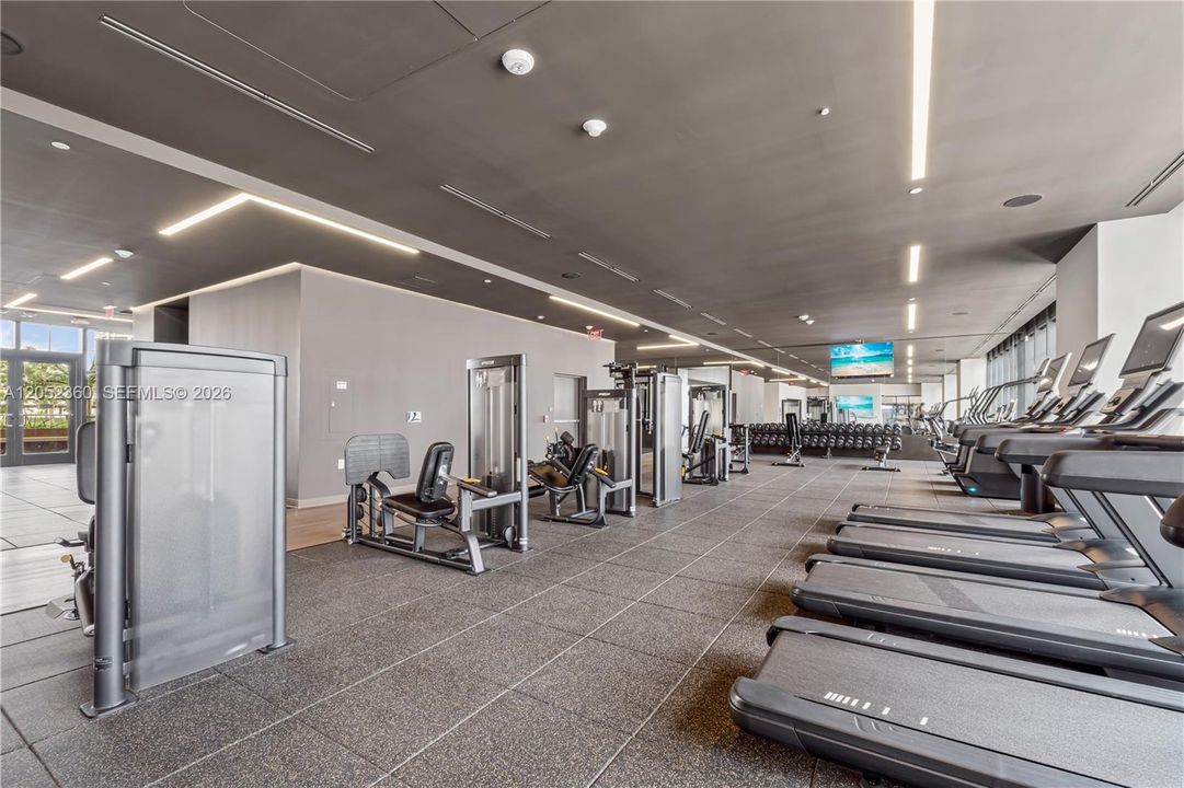 For Sale: $585,000 (1 beds, 1 baths, 463 Square Feet)