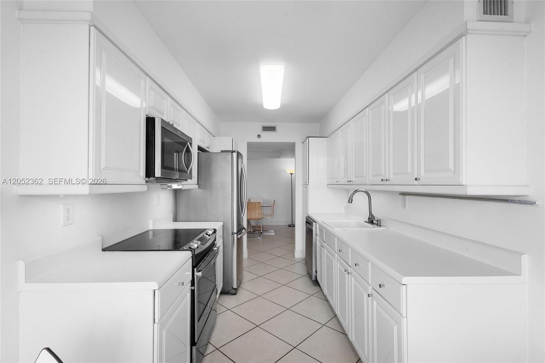En Venta: $448,000 (2 camas, 2 baños, 1530 Pies cuadrados)